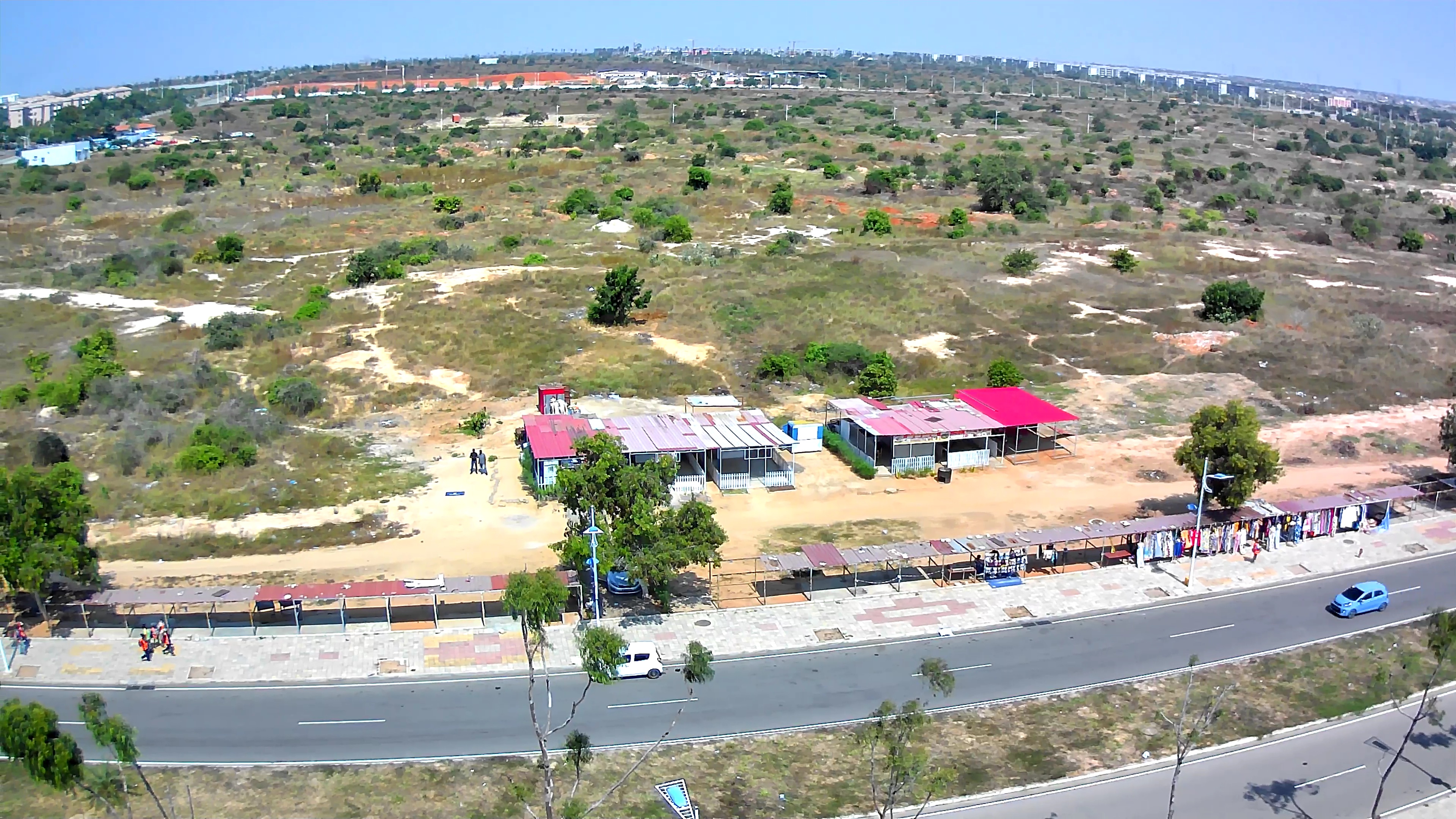 Feira de Alimentos e Vestuario Quart. A Kilamba